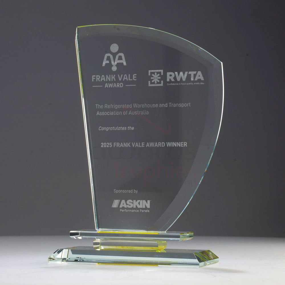 Crystal Sail on Gold Plinth 190mm